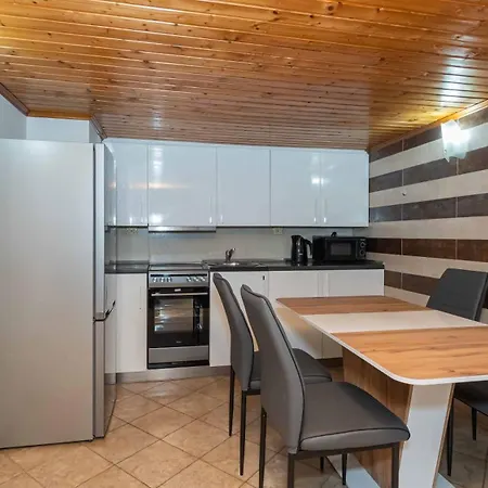 Apartment Paradise Sarafovo *